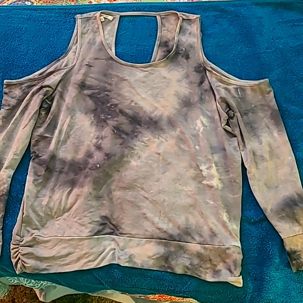 Long sleeve top